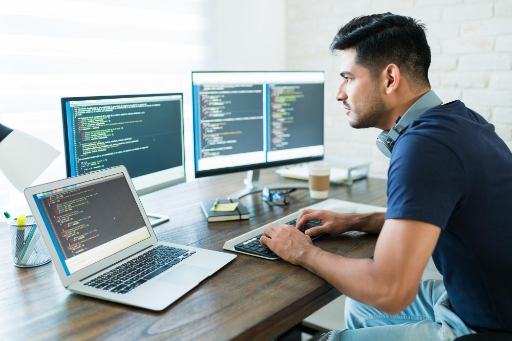 PHP Laravel Development Company India - Glomax Technology